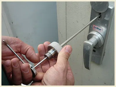 Country Club Hills Locksmith Store Country Club Hills, IL 708-631-0029 - 5-lock-opening
